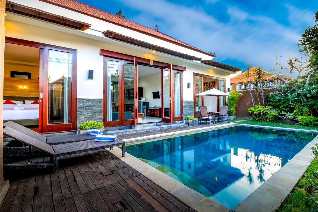 Villa Gayatri เซมินยัค ภายนอก รูปภาพ